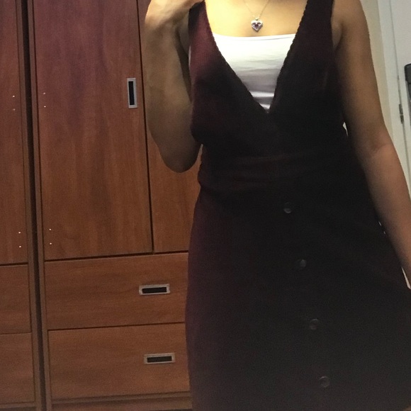 HP 🎉 Burgundy Overalls Skirt - Picture 10 of 13